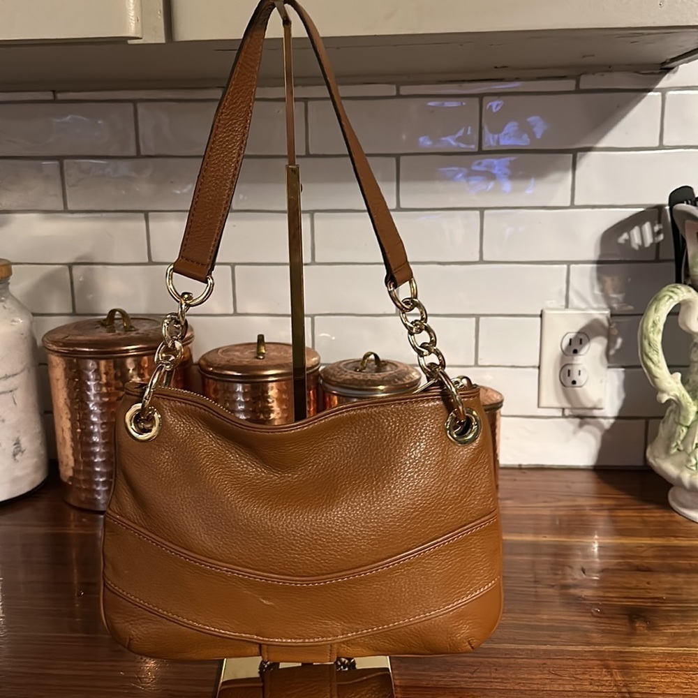 Michael Kors purse. Camel color. Beautiful - Picture 3 of 13